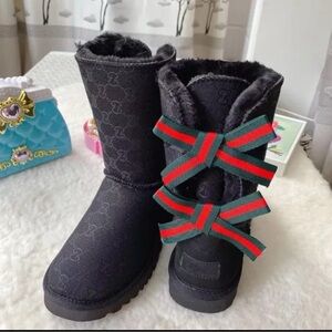 Gucci Black Ankle Boots with Red and Green Bows